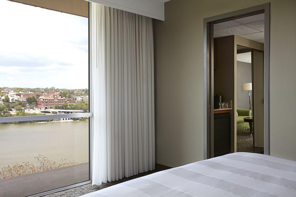 Key Bridge Marriott Hotel Arlington Exterior photo