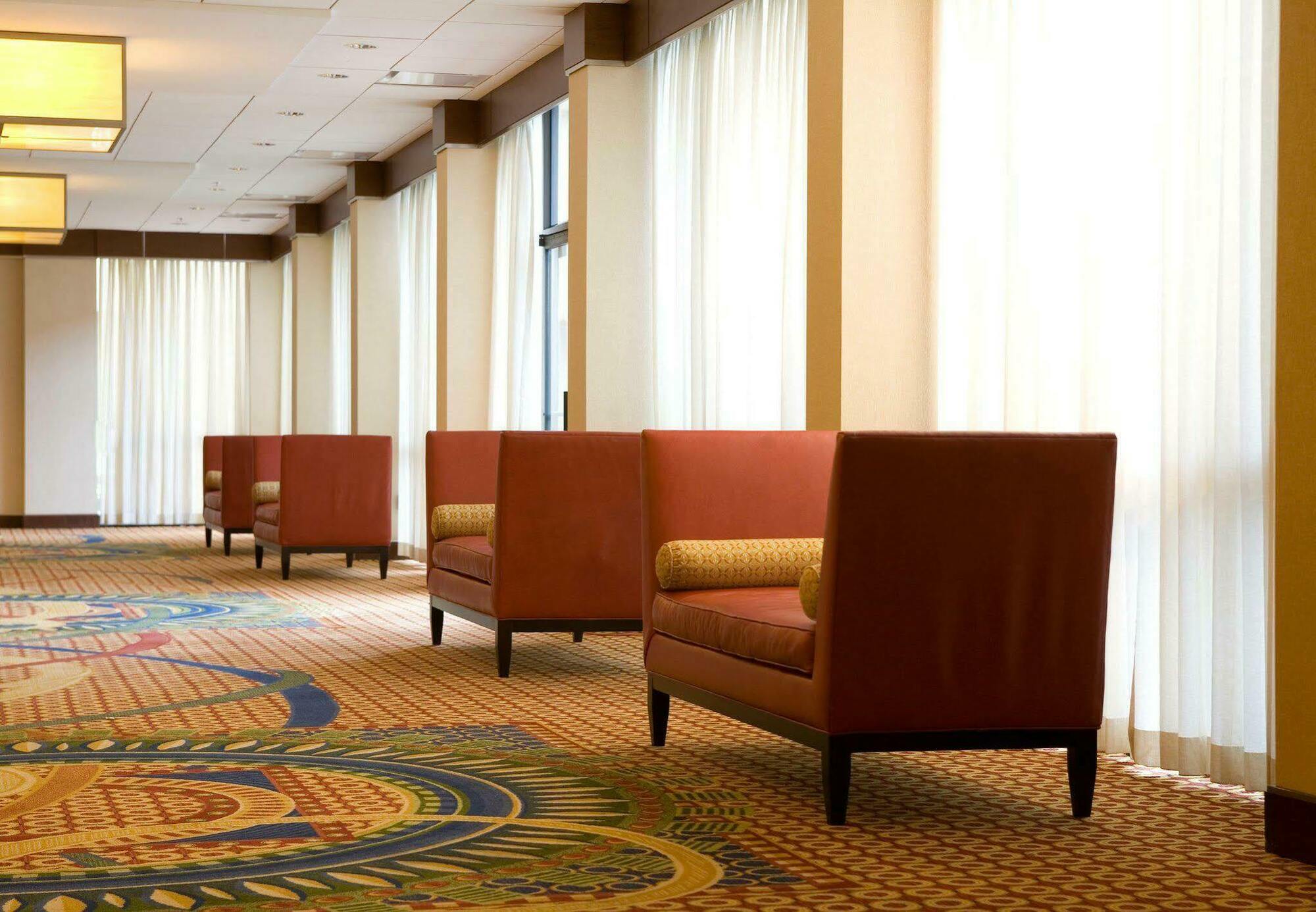 Key Bridge Marriott Hotel Arlington Interior photo